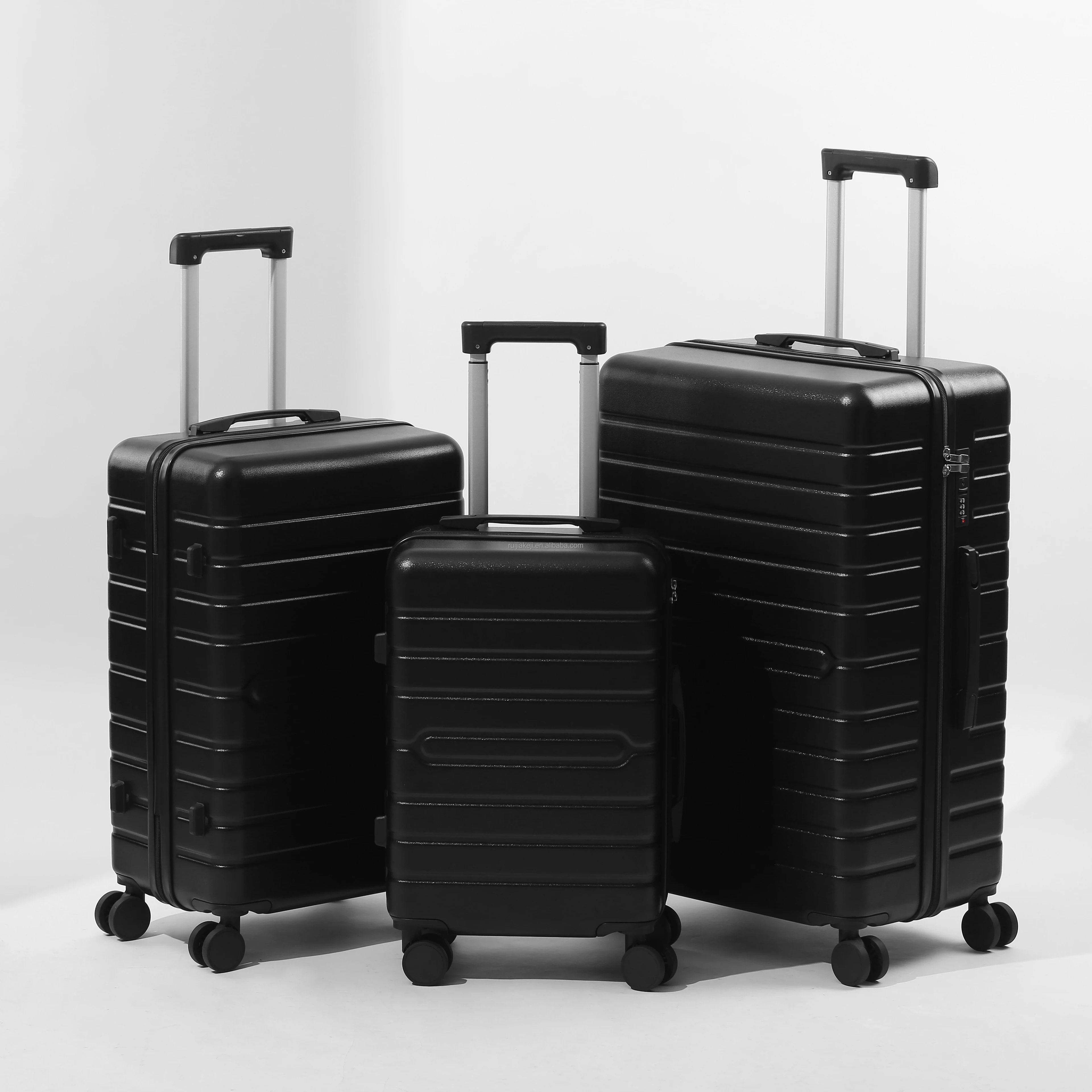 Budget Wholesale Luggage Modern Hard Shell 4-Wheel Spinner Luggage Set Lightweight Durable PC Material Waterproof Classic Simple