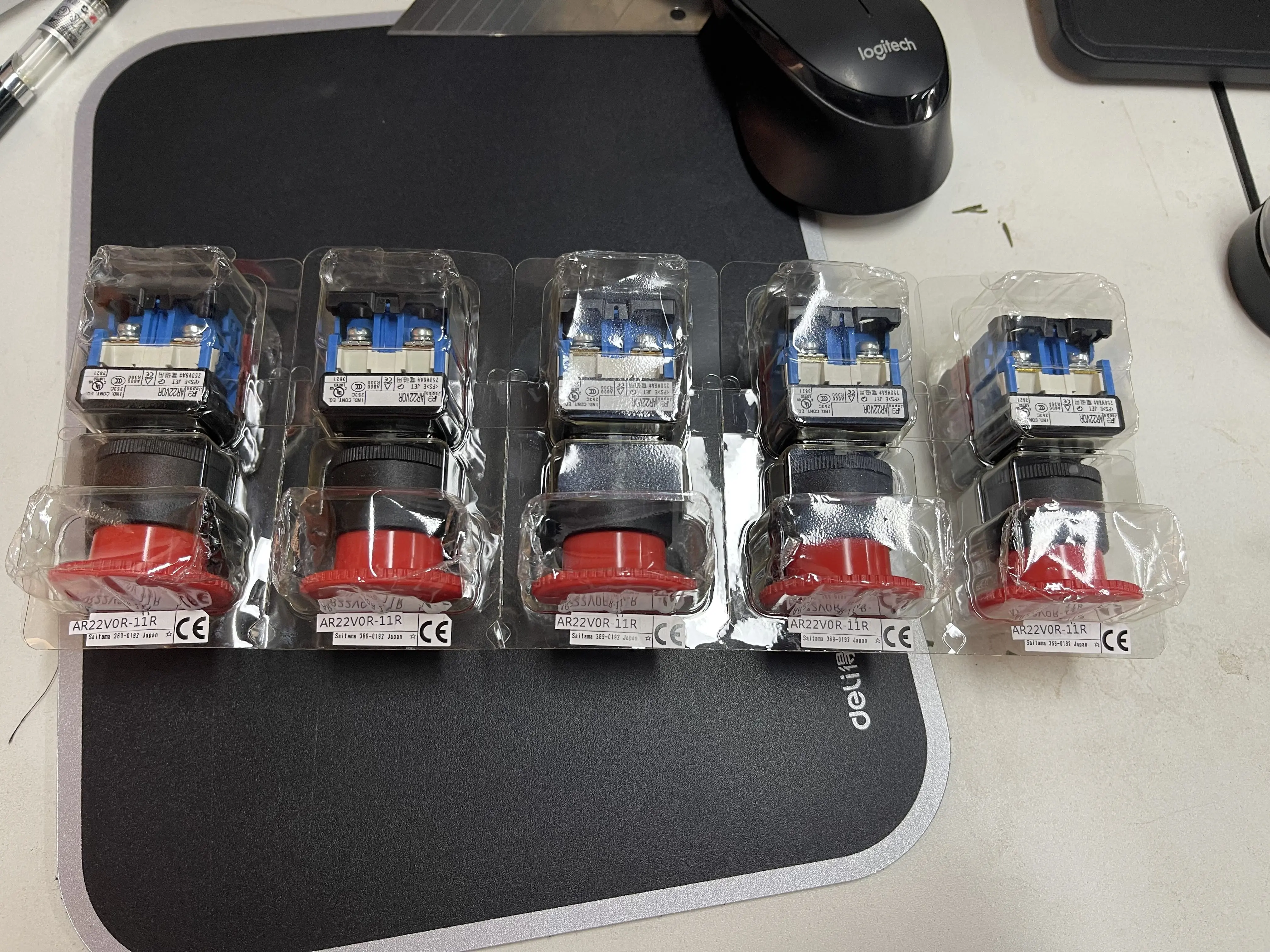 Fuji Emergency Stop Button AR22V0R-11R