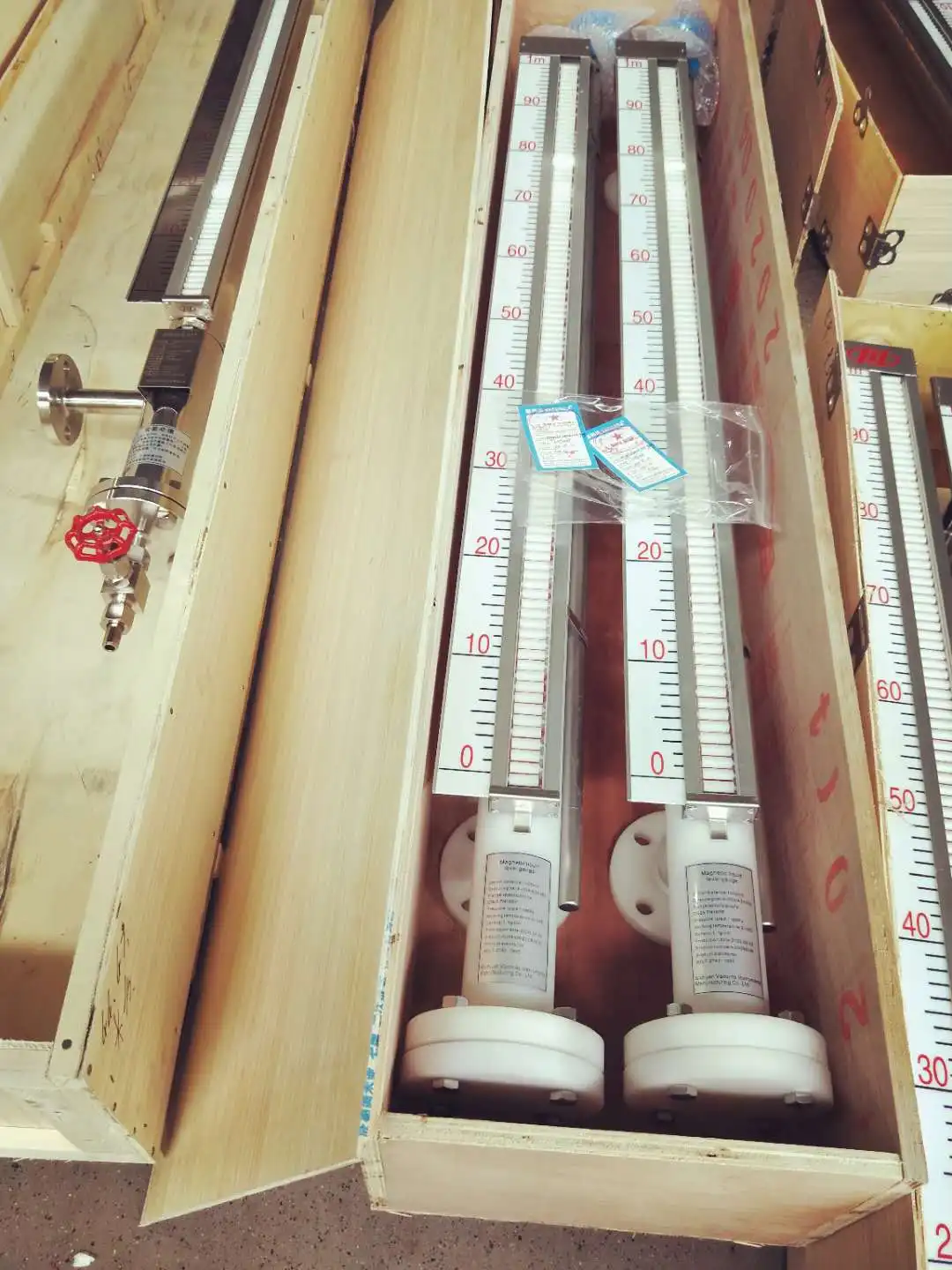 uhc防爆高温远播磁性双色液位计旁路液位指示器