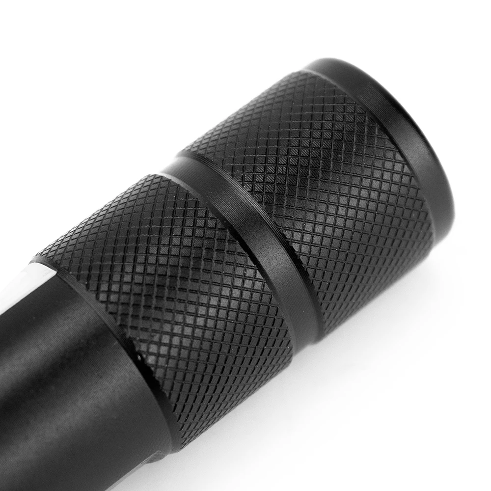 The Most Brightest Torch in the World Aluminum 1200mAh Rechargeable Battery Zoomable Outdoor Lighting Powerful LED Light
