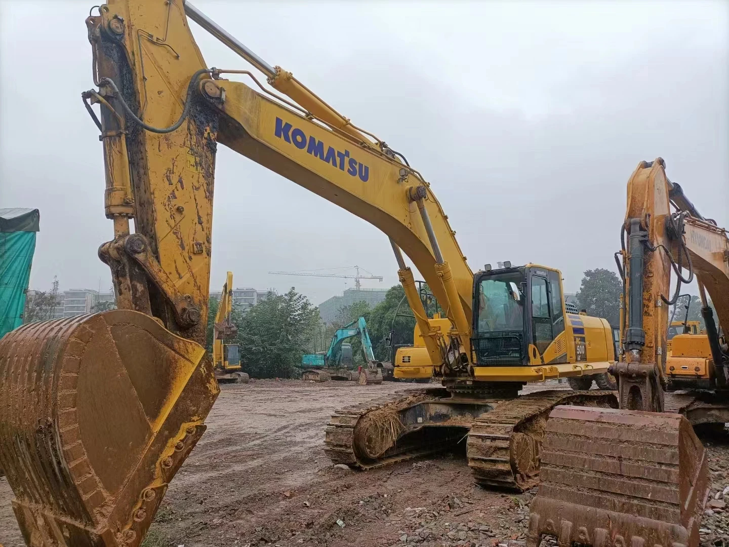 Komatsu PC500LC-10M0 - Superior Performance Hydraulic Excavator