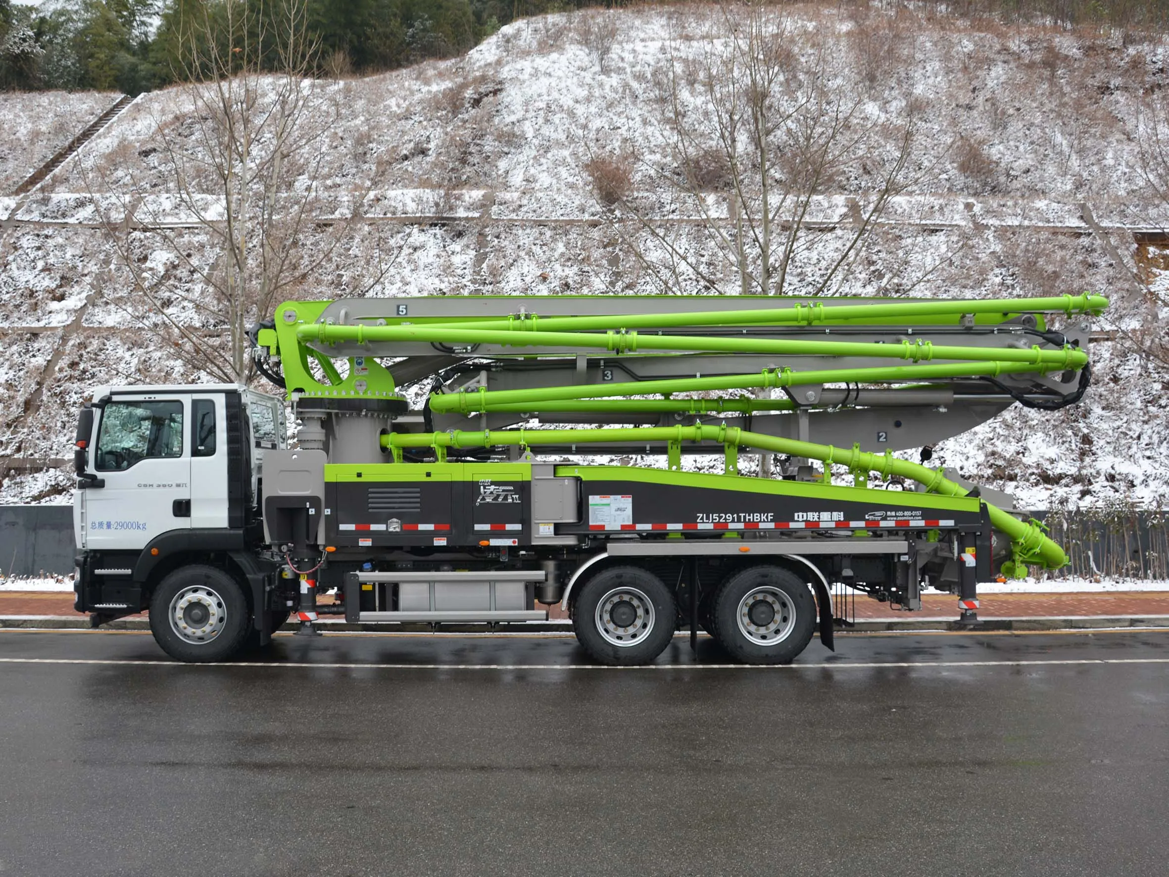 ZOOMLION 43m Truck-Mounted Concrete Pump 6x4 HOWO Chassis for