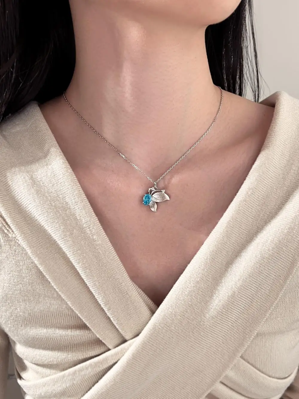 KAKODIY Beautiful Women's Blue Gemstone Pendant 925 Sterling Silver Women's Jewelry Gold Plated Necklace detail 4
