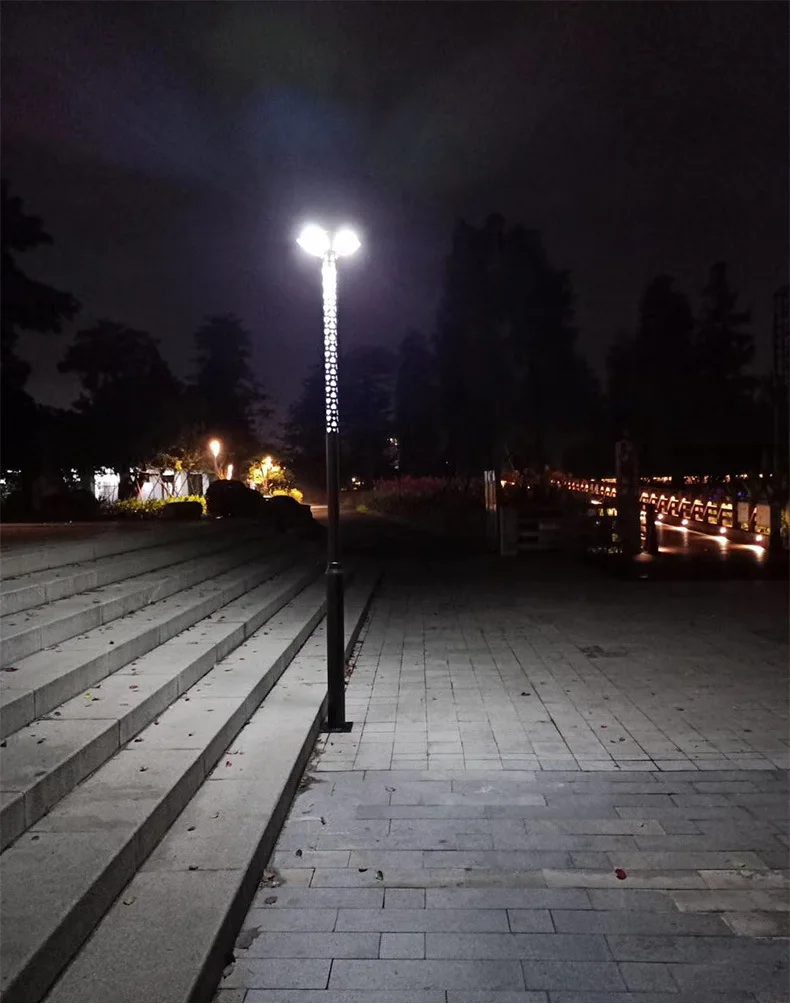 High Quality All In One Solar UFO Light 300w 500w 150-160LM/W High Power LED Chip