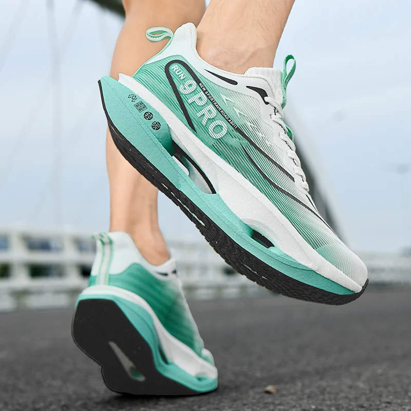 2025 Custom Logo Sports Running Shoes with Carbon Board Casual Sports Fashion Soft-Soled Basketball Style Explosive
