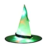 Brillante sombrero de bruja verde