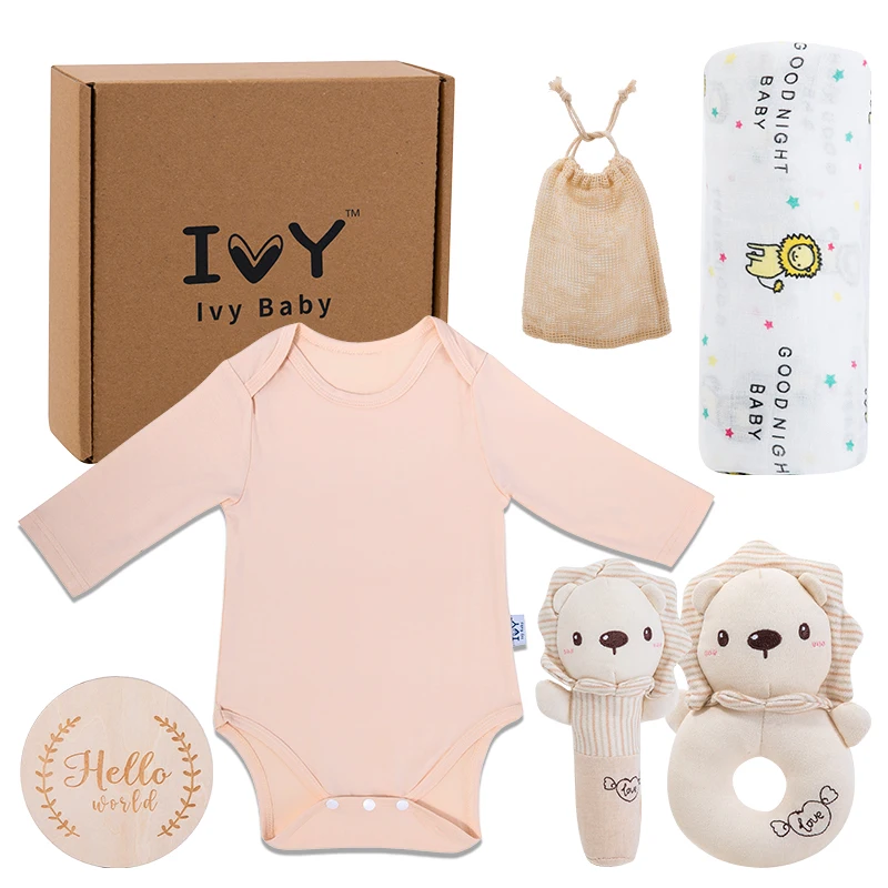 Baby Shower Gift Set Crawler toy  Muslin Fabric Blankett set Bib Towel Sets with Gift Box wholesome and customized supplier