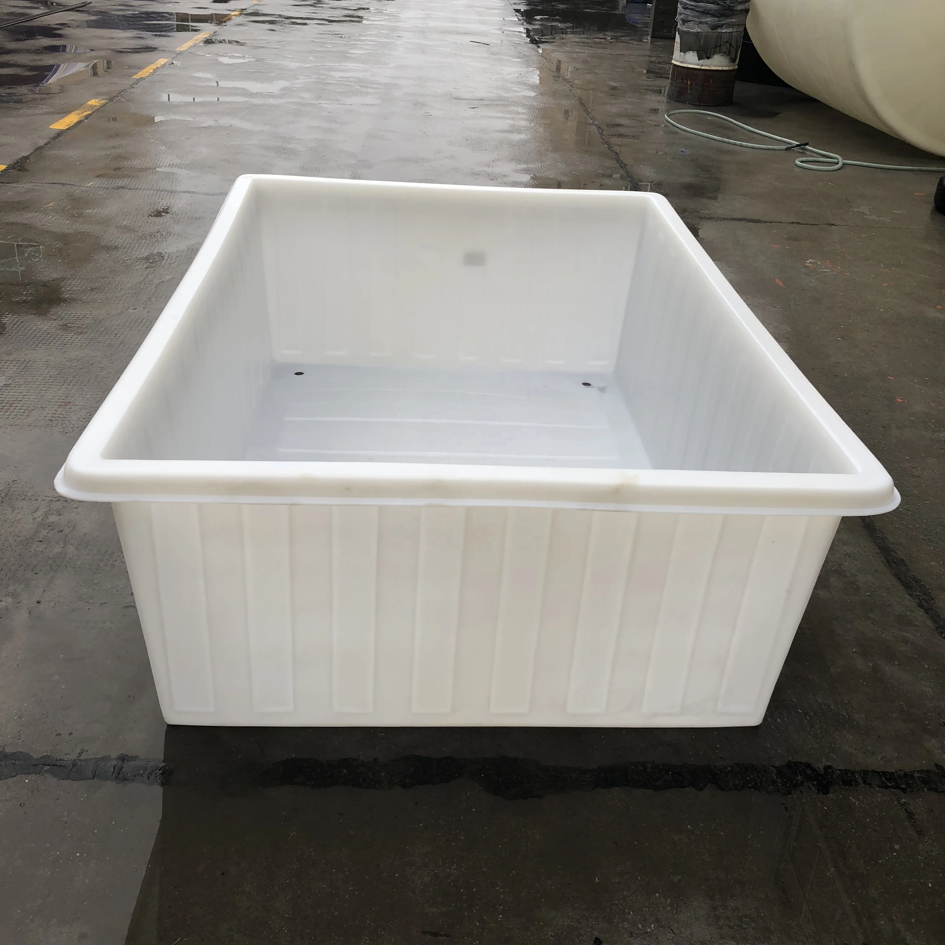 Nestable Cylindrical Large Plastic Water Aquaculture Tubs For Water Storage  500L Polyethylene