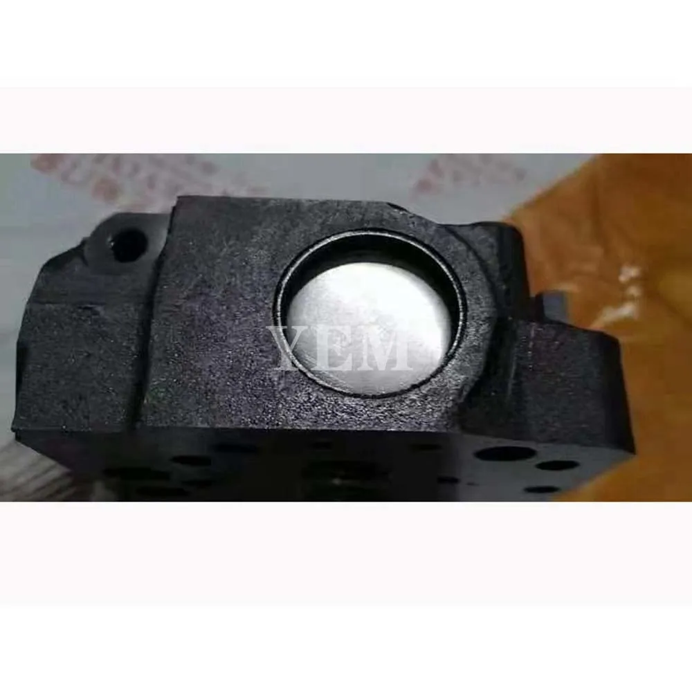 E3100 Cylinder Head for ISEKI Diesel Engine 4
