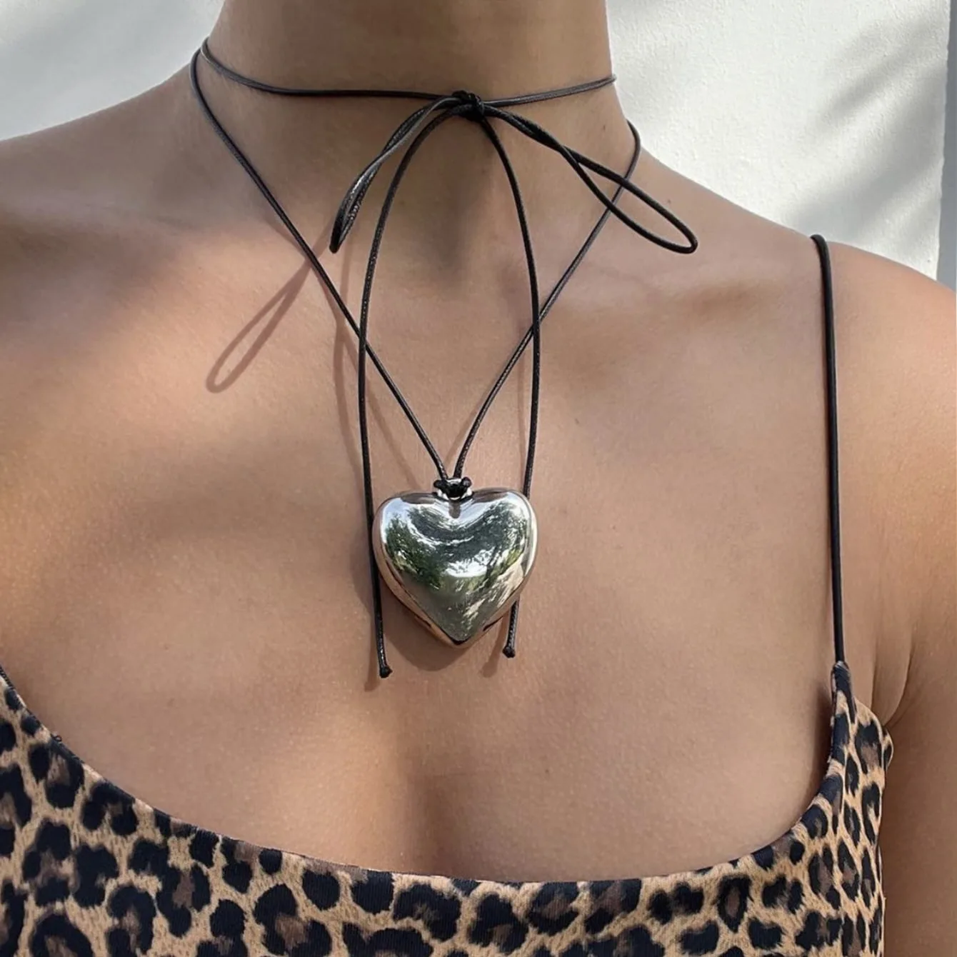 Korean Fashion Big Love Heart Pendant Necklace for Women