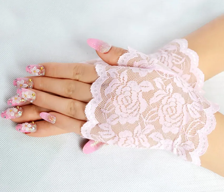 Spring and Summer Womens Sexy Lace Gloves Fingerless Lace Dance Sexy Ladies Half Finger Mesh Mitten Driving Gloves