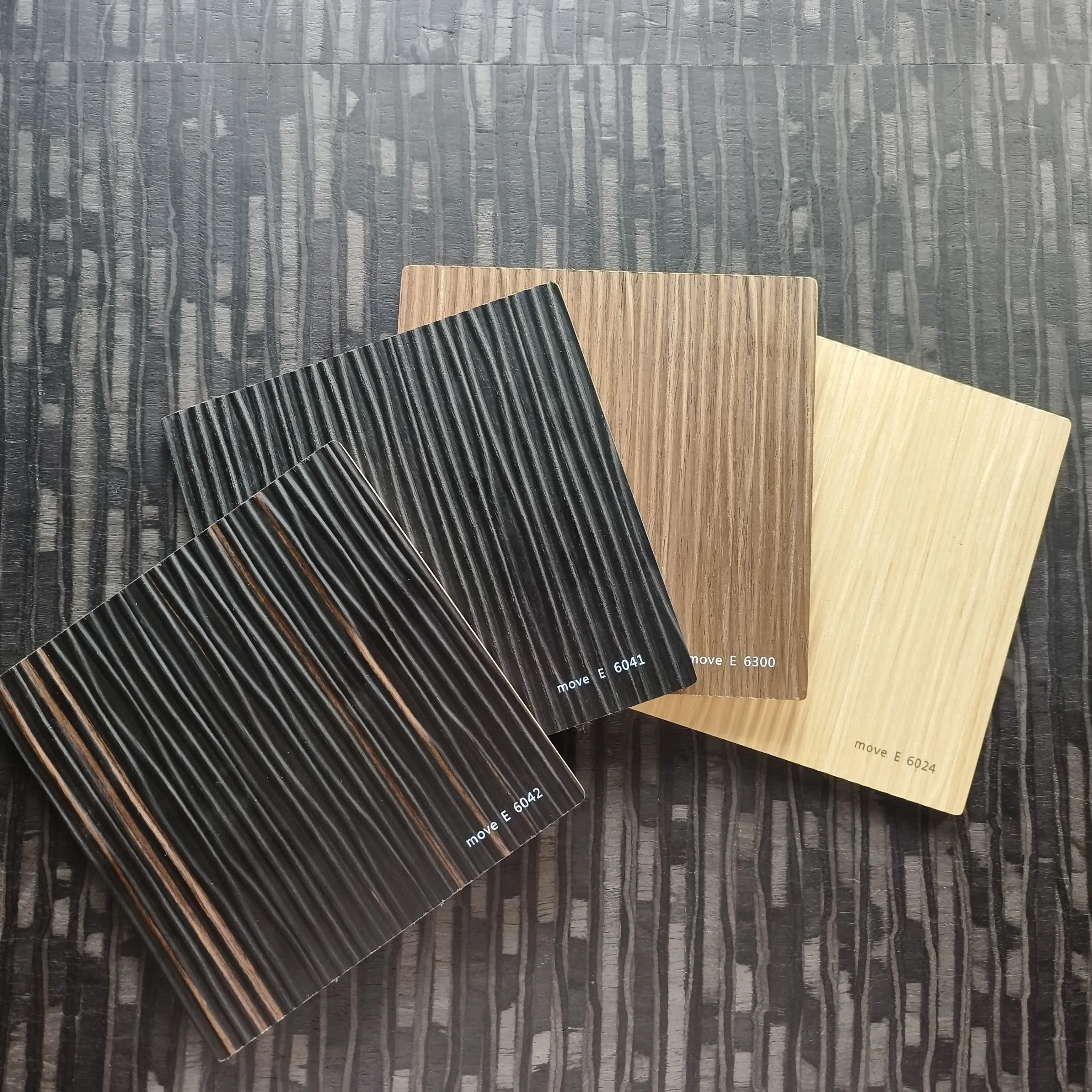 Vunir 1mm Engineered Recon Wooden Veneer Hot Selling 3D Textured Eco-Friendly for Hotel Plywood Door Skin