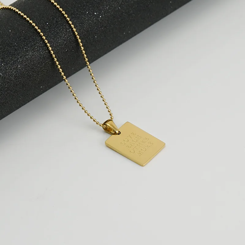 Personalized Stainless Steel Not Tarnish Gold Plated Square Necklace Dainty 18K Gold Custom Rectangle Square Pendant Necklace
