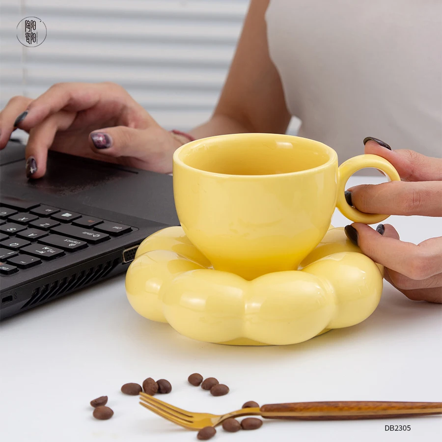 Nordic Ins Custom Macaron Breakfast Porcelain Coffee Mug Sunflower Coffee Ceramic Cup and Saucer