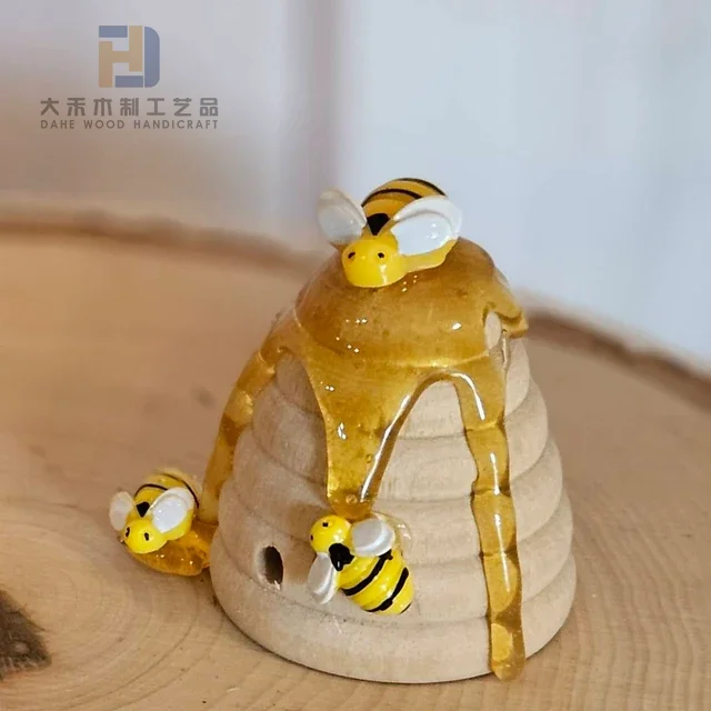 Wholesale Price 4.8cm Wooden Beehive with Hole and Bees