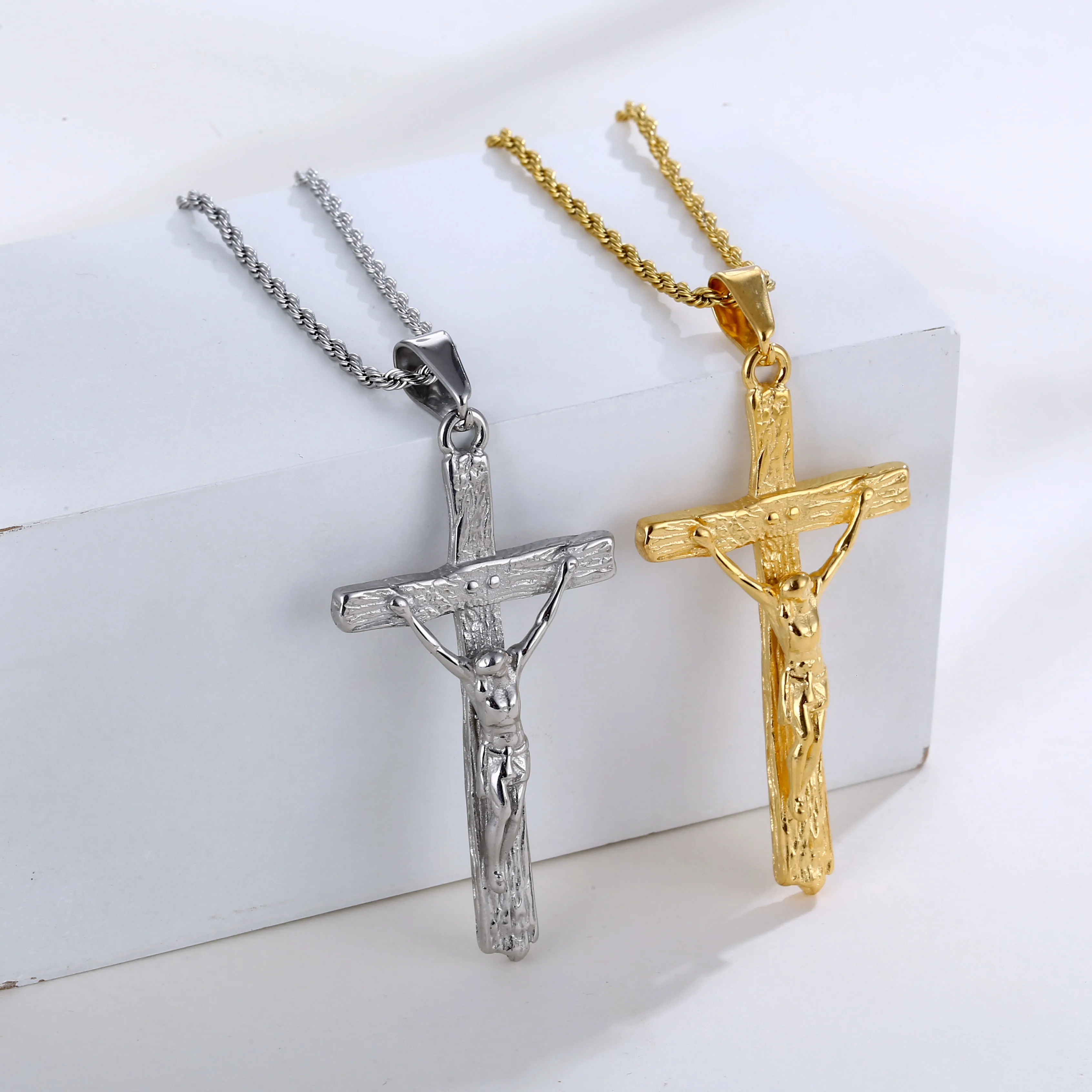 Collana Croce Crocifisso Con Zirconi, Catena Curb Link 50cm, Colori Argento E Oro, Gesù