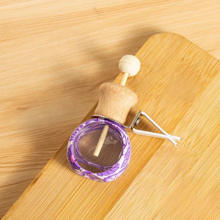 Wholesale 10ml Empty Air Freshener Diffuser Bottle for Vent Colored Car Diffuser Perfume Glass Bottle With Wooden Cap