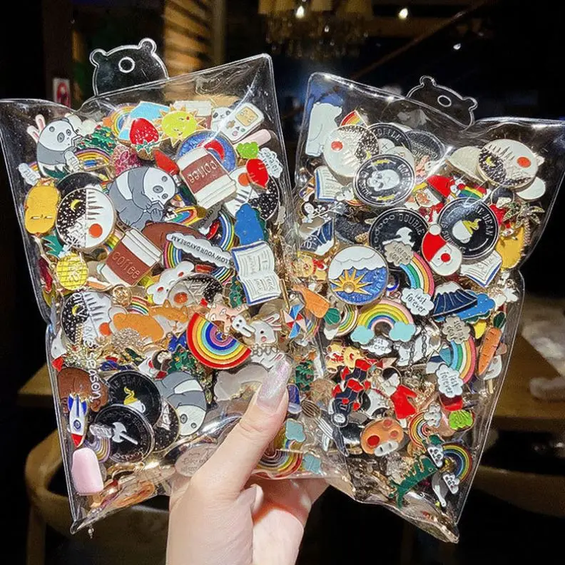 Металлический значок на заказ, брошь с рисунком, мультяшный аниме мягкий эмалированный значок на лацкан, эмалированный значок от производителя