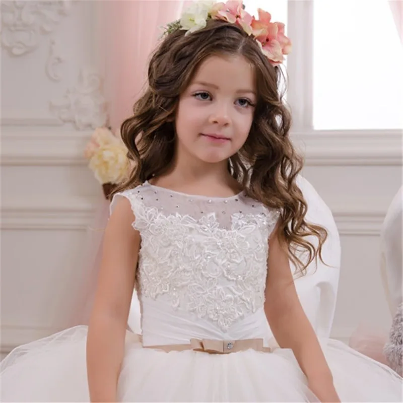 White Fluffy Lace Girl's Dress Three Dimensional Embroidery Bridesmaid
