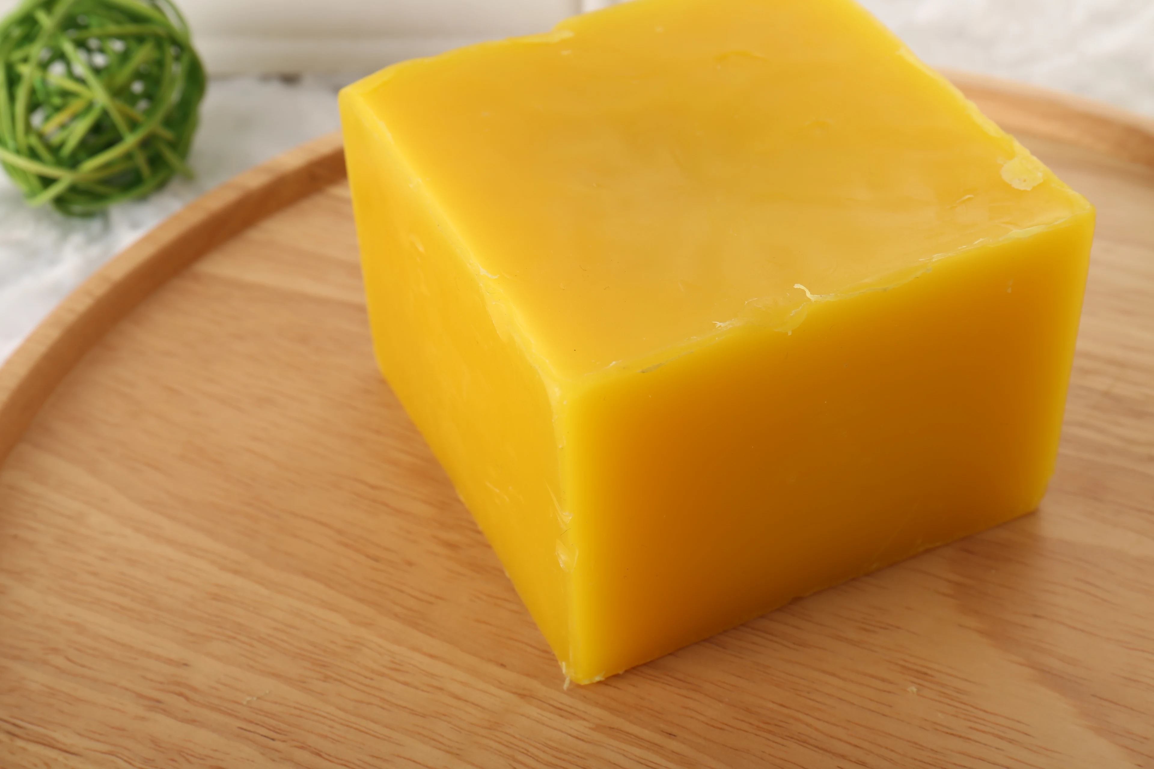 100 Pure Yellow Color Beeswax Block For Beeswax Foundation Sheet Bee