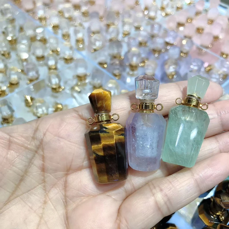 天然石紫水晶水晶香水精油瓶吊坠项链 Buy 天然石吊坠 水晶香水精油瓶吊坠 天然紫水晶水晶吊坠product On Alibaba Com
