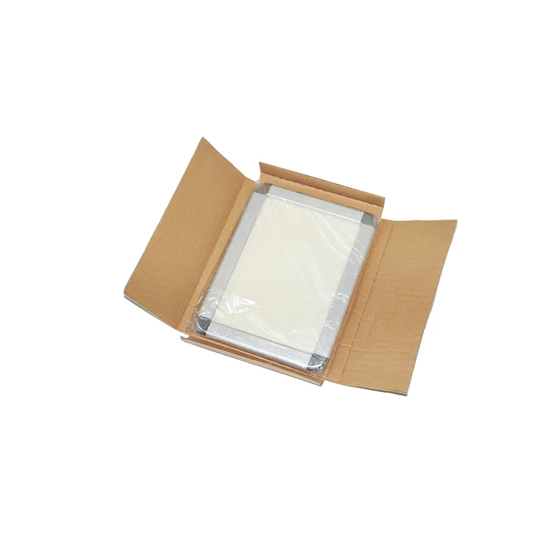 Snap frame A4-carton-02.JPG