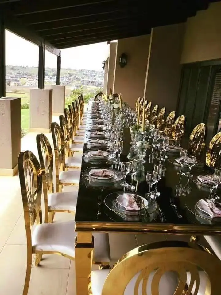 Modern Luxury Gold Metal Furniture Golden Banquet Wedding Restaurant
