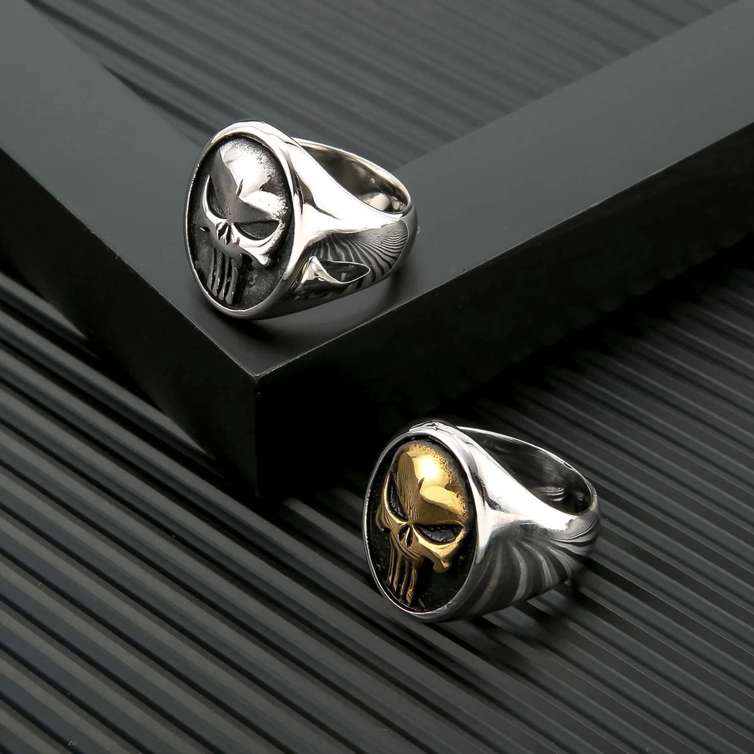 Custom Hip Hop Jewelry Motorcycle Multicolor Skull Biker Rings Black Thumb Rings Stainless Steel 18K Gold Plated Rings for Man