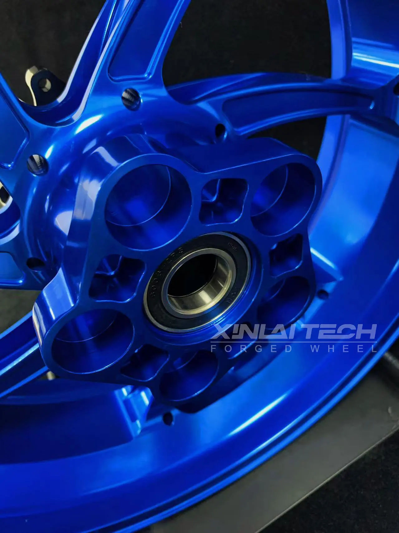 XL CNC Forged Aluminum Motorcycle Wheels for Yamaha R6 17 18 Inch Custom Forged Anodized Motorcycle Wheel for Upgrade Use - Image 4