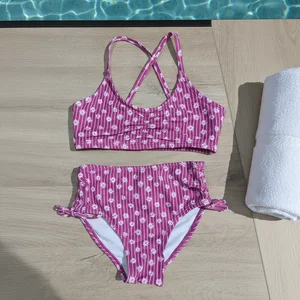 2026 Trend Cross Back Daisy Stripe Printed Spandex/Nylon Quick-Dry Girls' Two-Piece Swimsuit OEM Service Front for Beach Pool