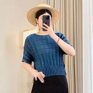 Women's 2026 New Summer Pleated Ceremony Miyake Age-Reducing Western Style Crewneck T-Shirt Slimming Half-Sleeve Top Large Size