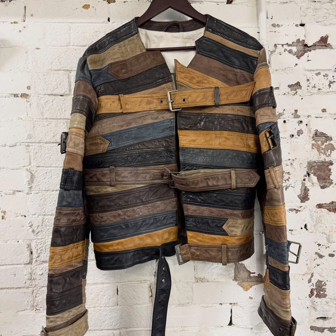 Brugerdefineret vintage street-style læderjakke til mænd, med spaltet design, dekonstruerede remme og spænder, motorcykel-udendræt, fabriksmæssig OEM-service