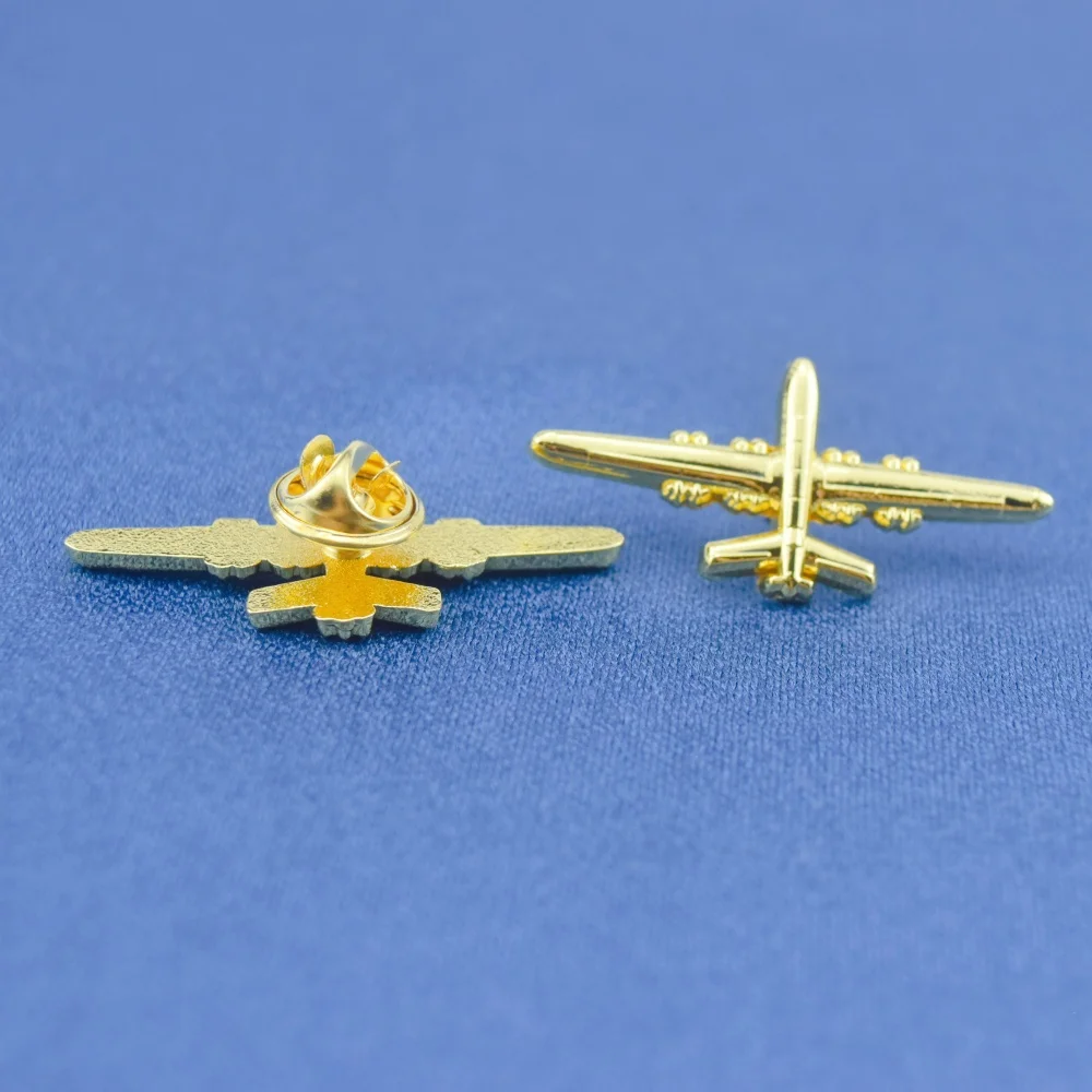 Custom Airplane Metal Lapel Pins Badges with Plastic Box Aviation Themed Collectible Pin Aviation Commemorative Badge