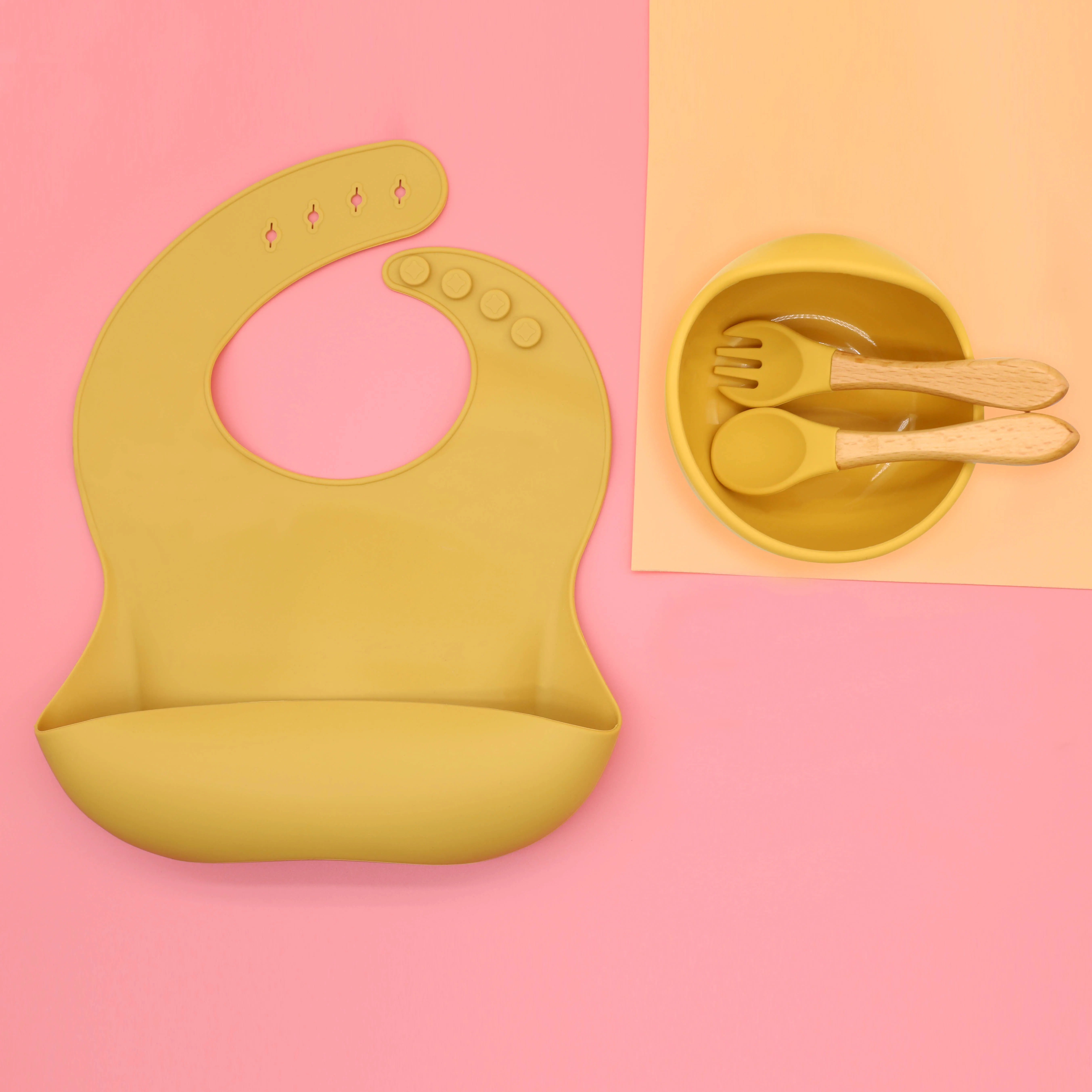 Набор детской посуды для обучения еде силиконовый нагрудник и ложка с защитой от