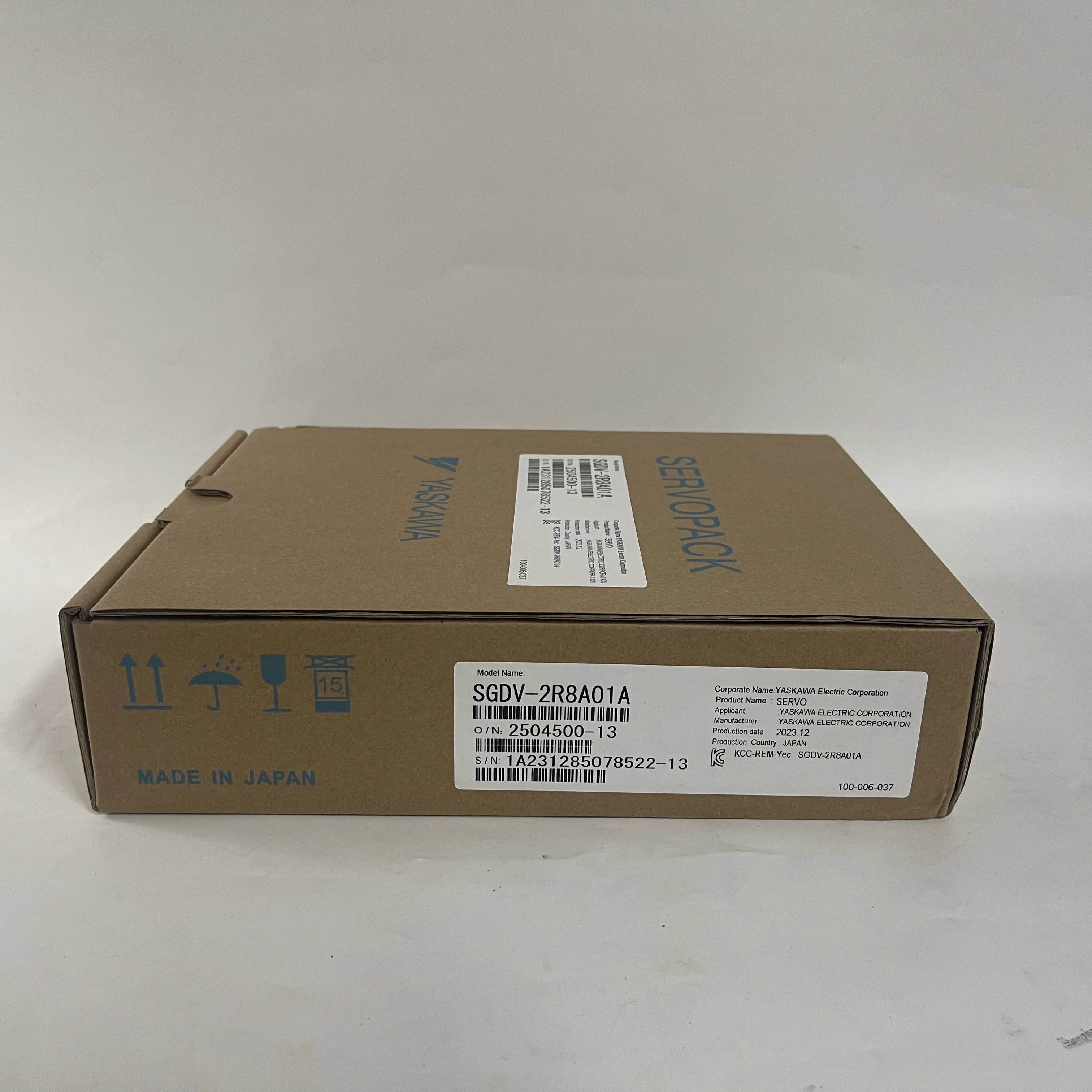 Yaskawa AC Servo Drive SGDV-2R8A01A Yaskawa AC Servo Drive SGDV-2R8A01A