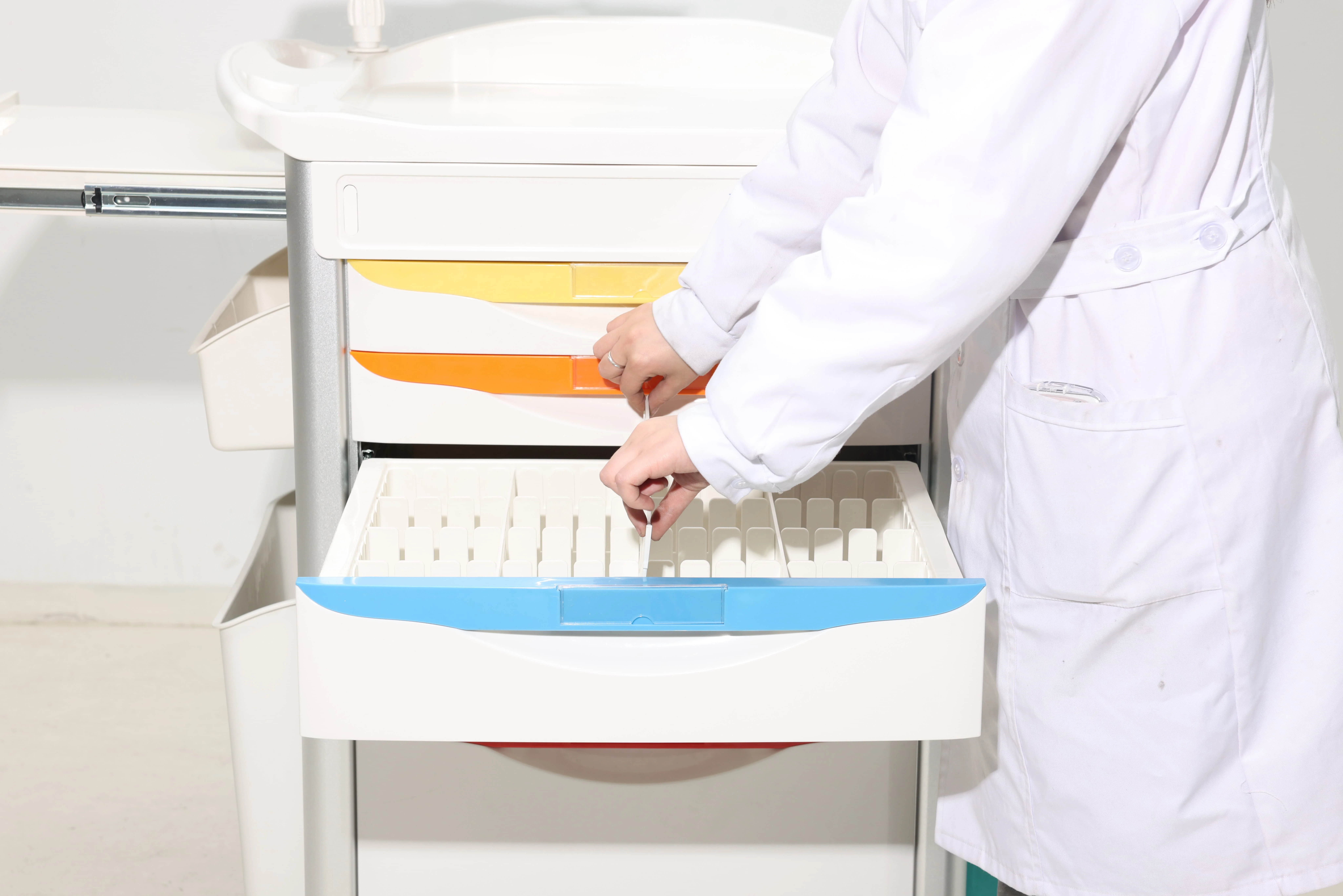 Urban Modern EMS Trolley Tri-Stand IV Pole Dual 2L Sharps Containers Color-Coded Waste System High-Density ABS Hospital School 3
