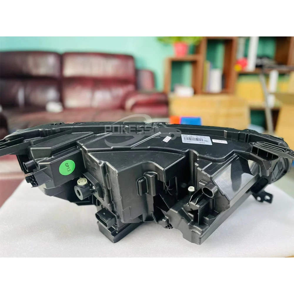 Front Light POKESS Car Headlights JS113005BB Right — 2
