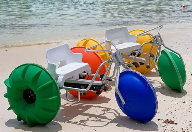 Water Bike Ride Sea Lake Pedal Bicycle Cycle Pedal Boat Inflatable Floating  Water Bike for Sale