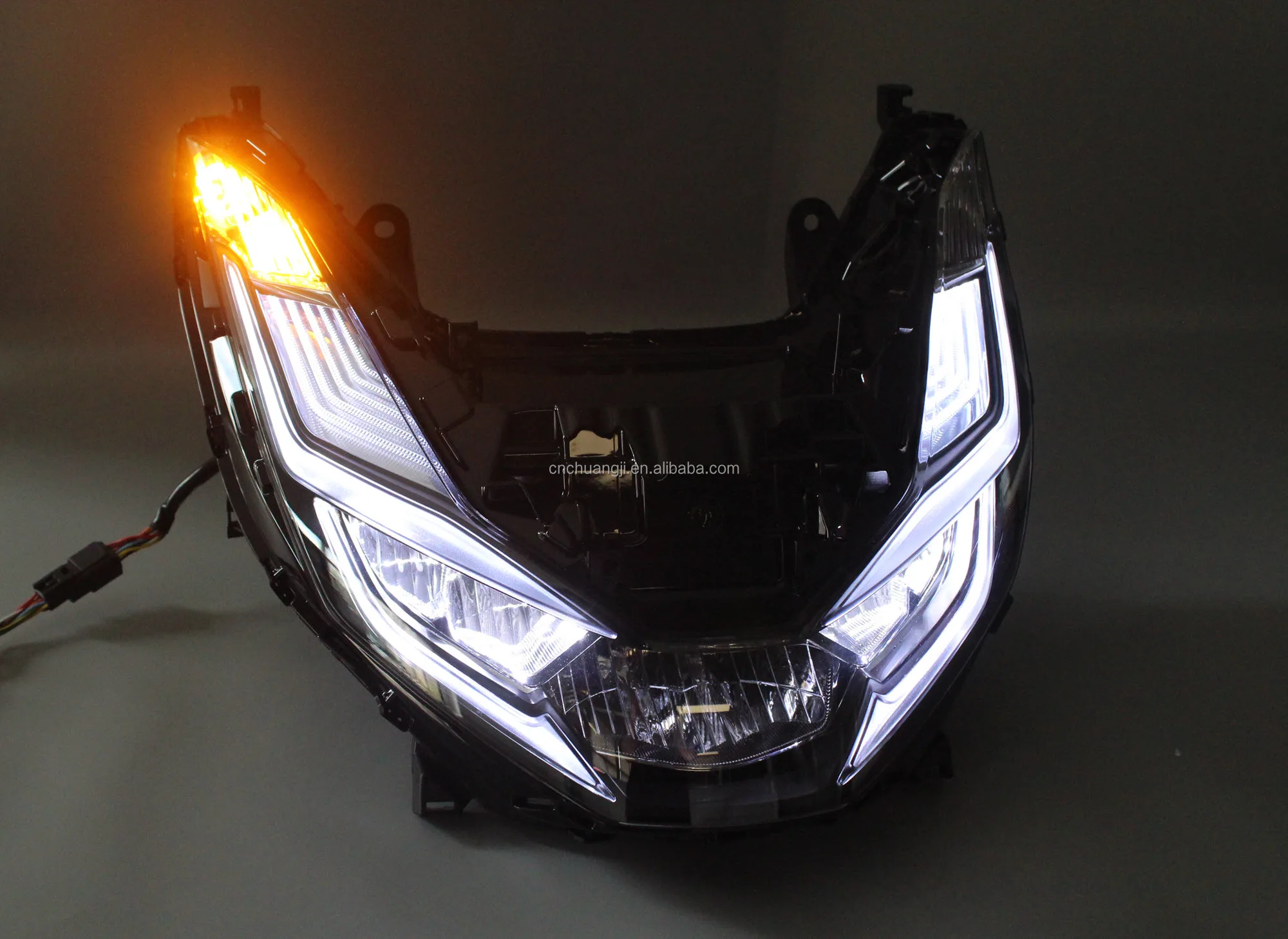 美品PCX125 ヘッドライト 楽天市場】HONDA 純正 PCX125 JF28 PCX150 KF12 ヘッドライト