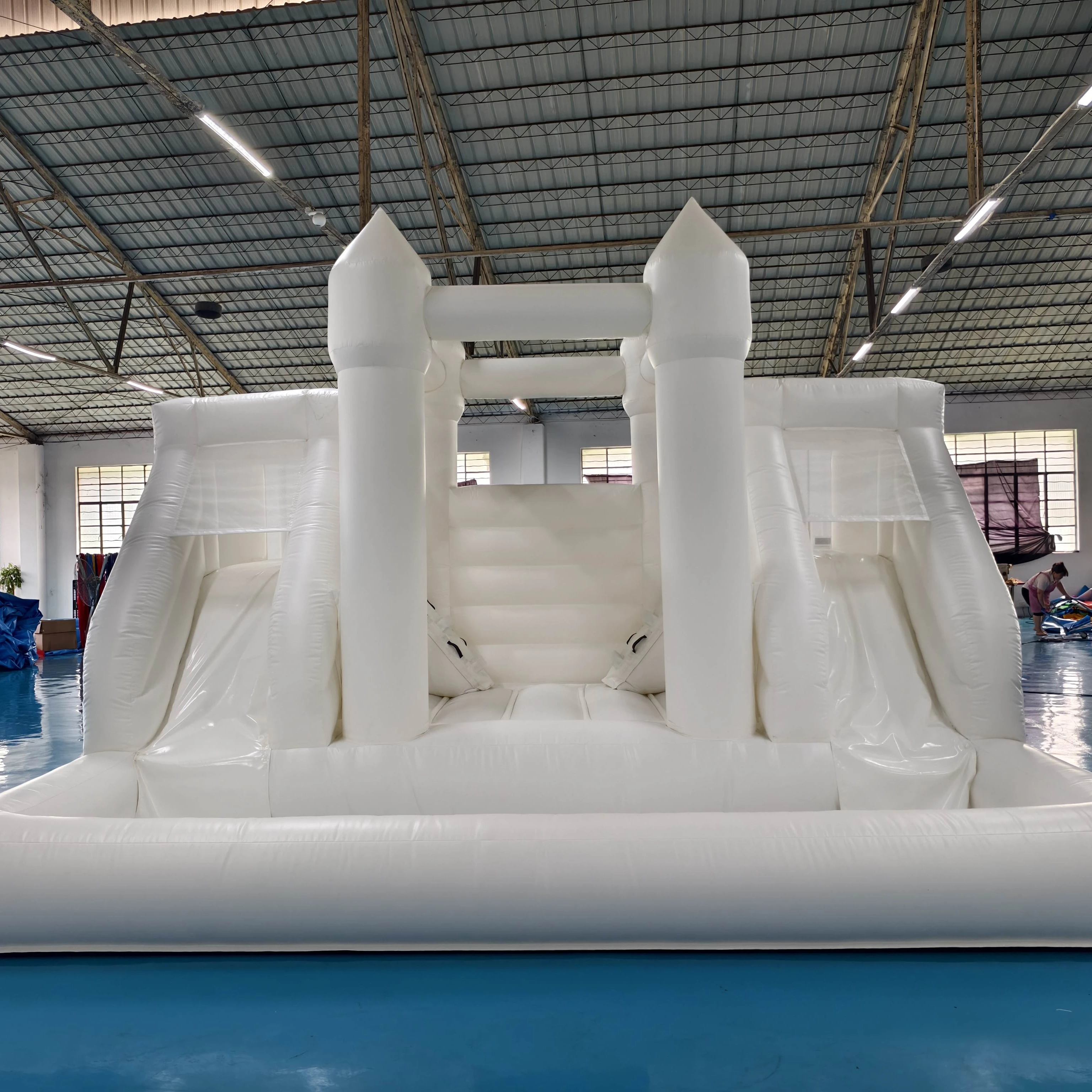 Custom size Commercial combo white bounce house with slide and bouncy castles inflatable bouncer amusement equipment