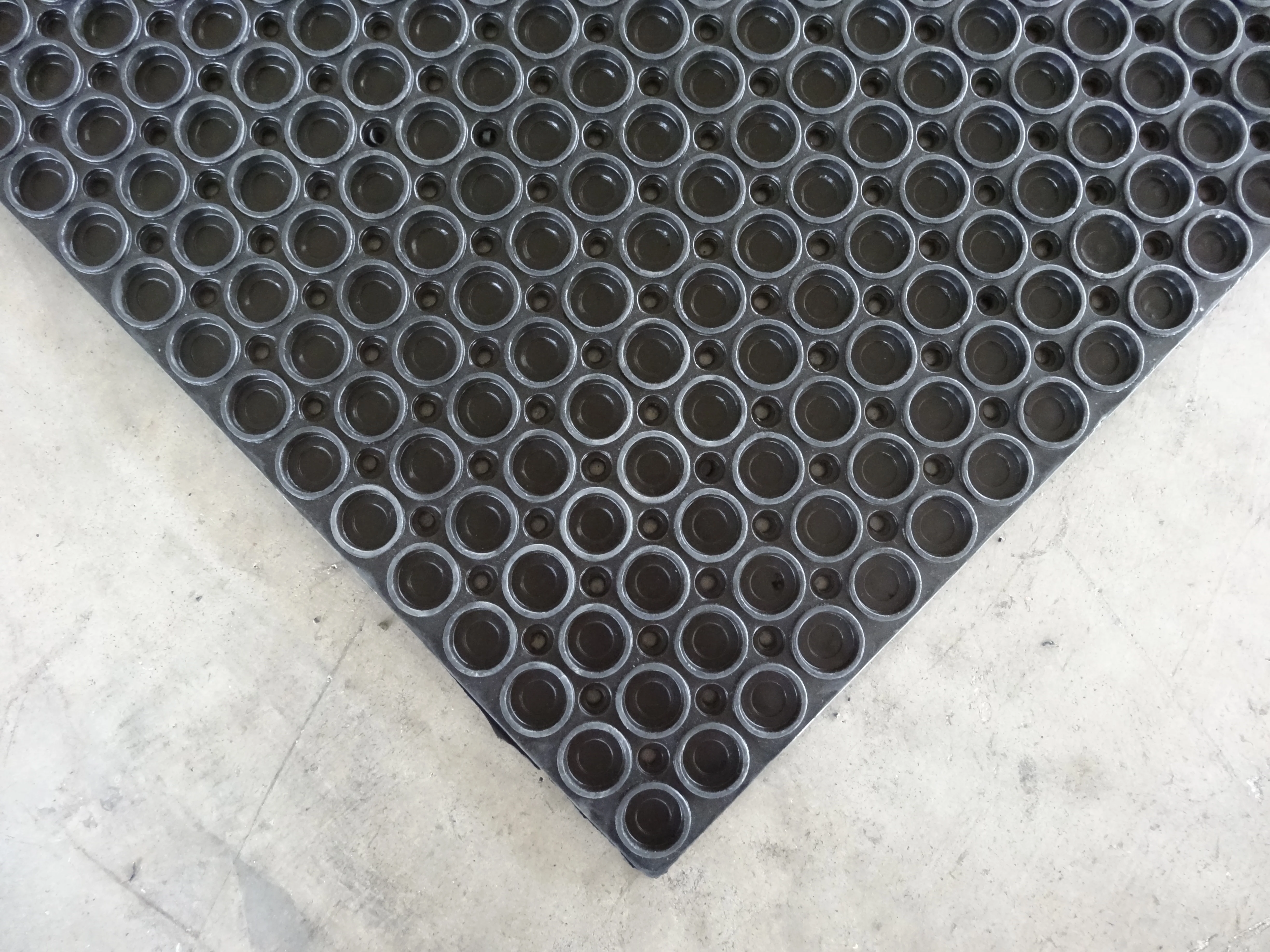 Резиновый материал Противоскользящий рабочий место/коврик для кухни резиновые противоусталостные