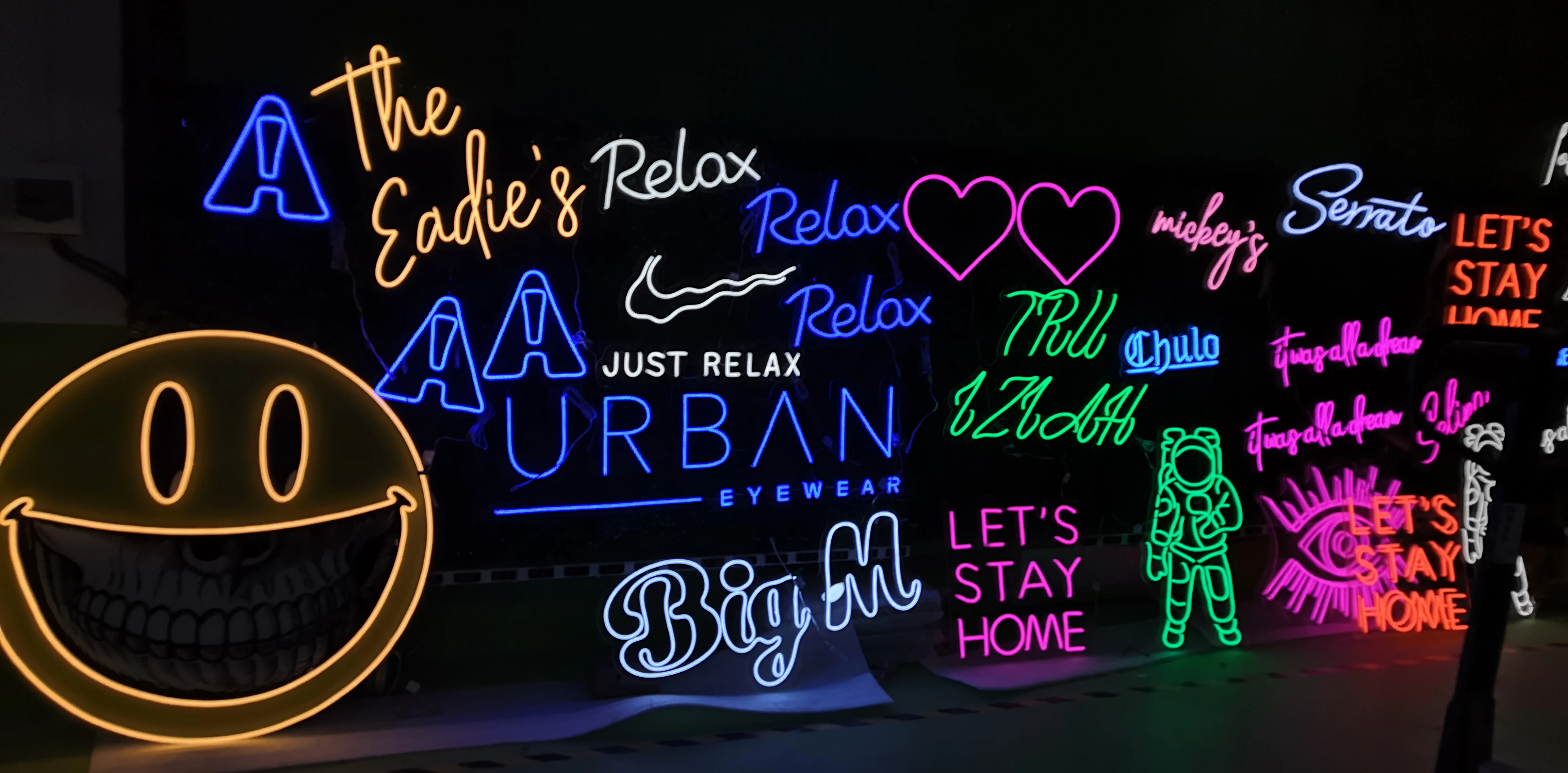 Guangzhou Factory Custom Neon Sign Letters Advertising Acrylic LED Neon Signs