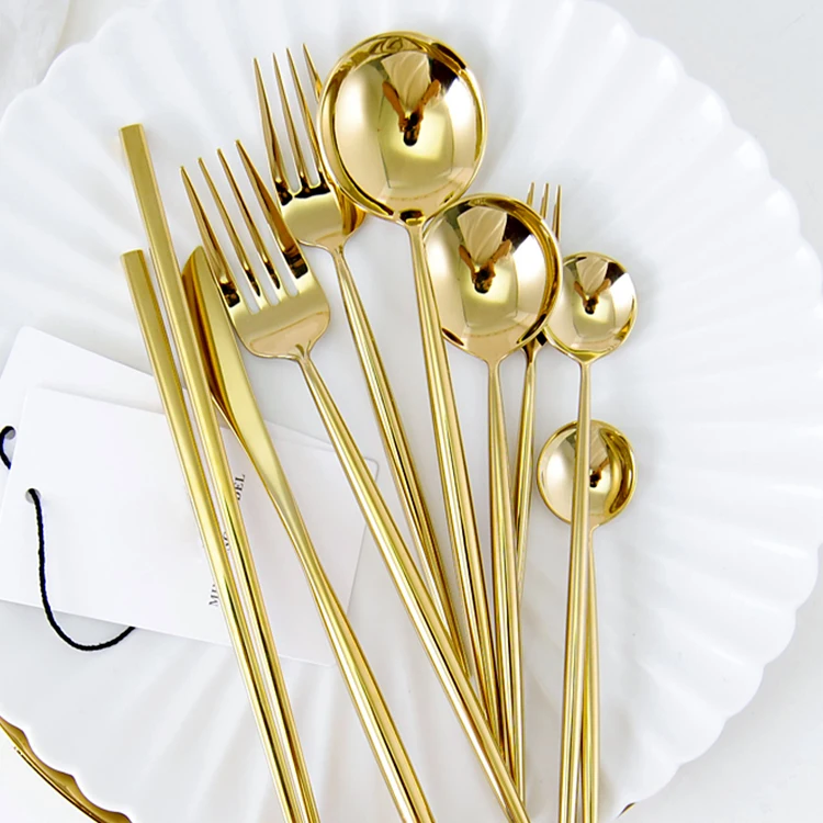 Royal Luxury Fork knife And Spoon Set Stainless Steel Cutlery Flatware Retro Vintage Rose Gold Cutlery Set For Hotel Wedding
