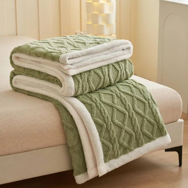 Toplo prodavana zakrivljena slatka topla koralska flanela s unutarnjom stranom od sherpe, dizajn likova u žakardu, za sve godišnje doba, 100% poliester, izuzetno mekana dvostrana