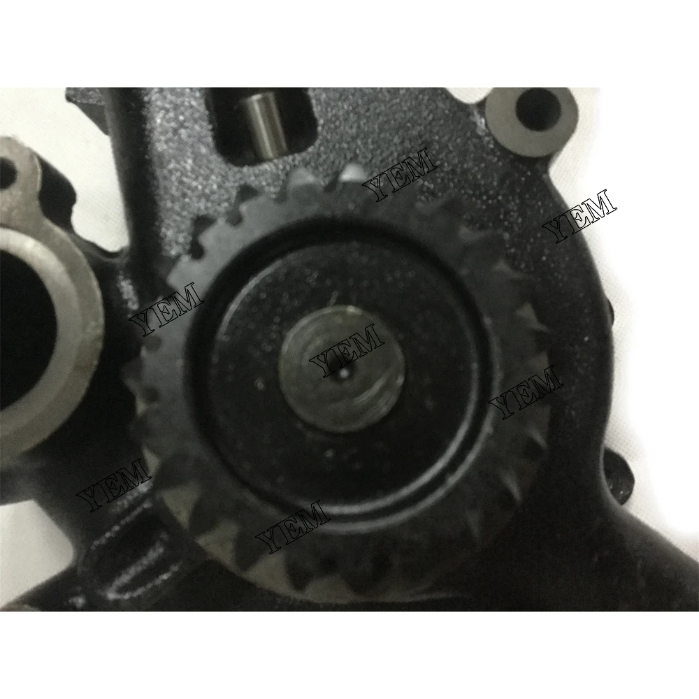 EM100 Water Pump for Hino High Quality Engine Parts 2