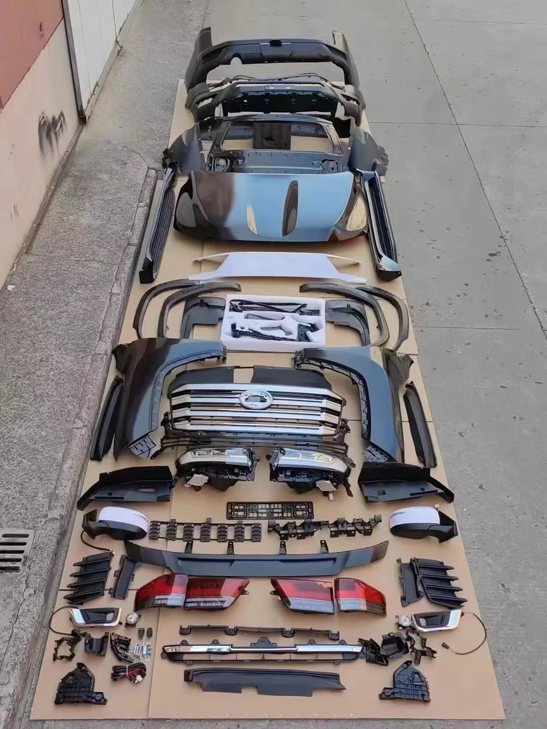 For Land Cruiser 200 Upgrade to Land Cruiser 300 Model Body Kit Include Rear Door Front Rear Bumper Grille Auto Lamps