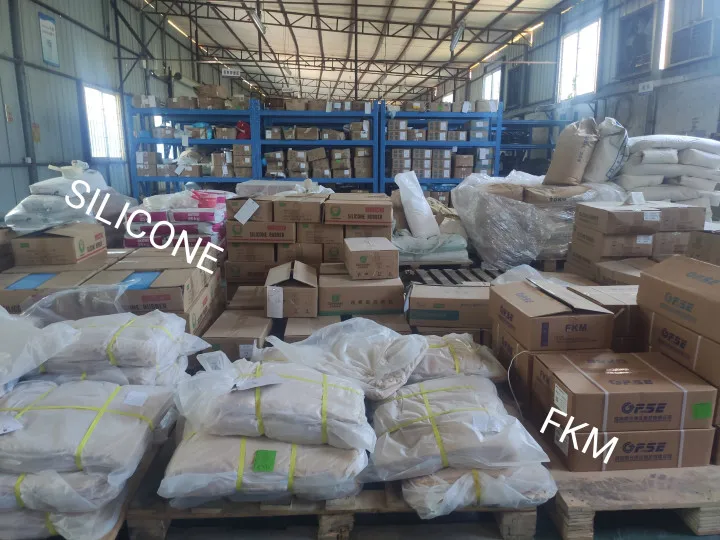 SILICONE       FKM
