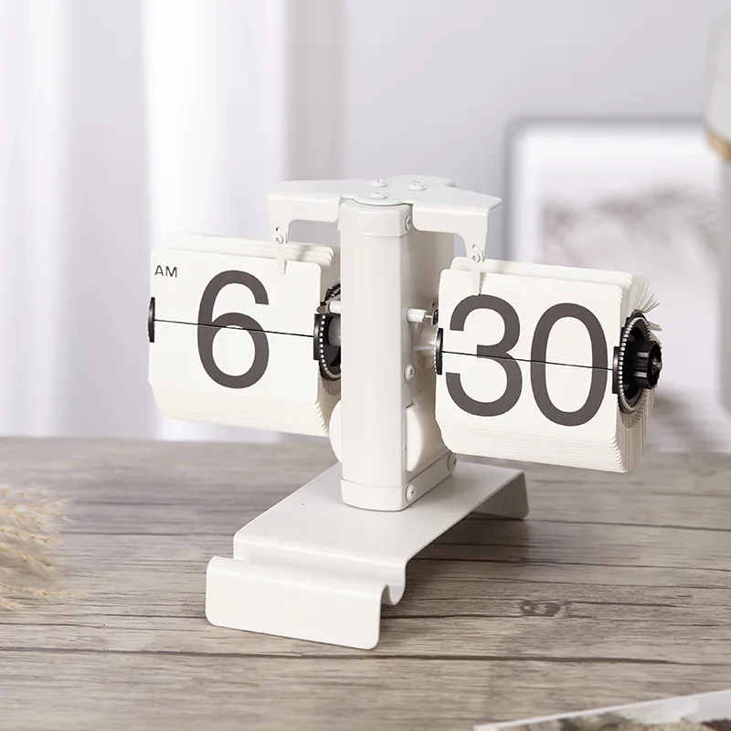 Small Scale Game Sports Timer Table Clock Retro Flip Over Clock Stainless Steel Flip Internal Gear Operated Quartz Clock Watch