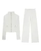 haut blanc + pantalon large