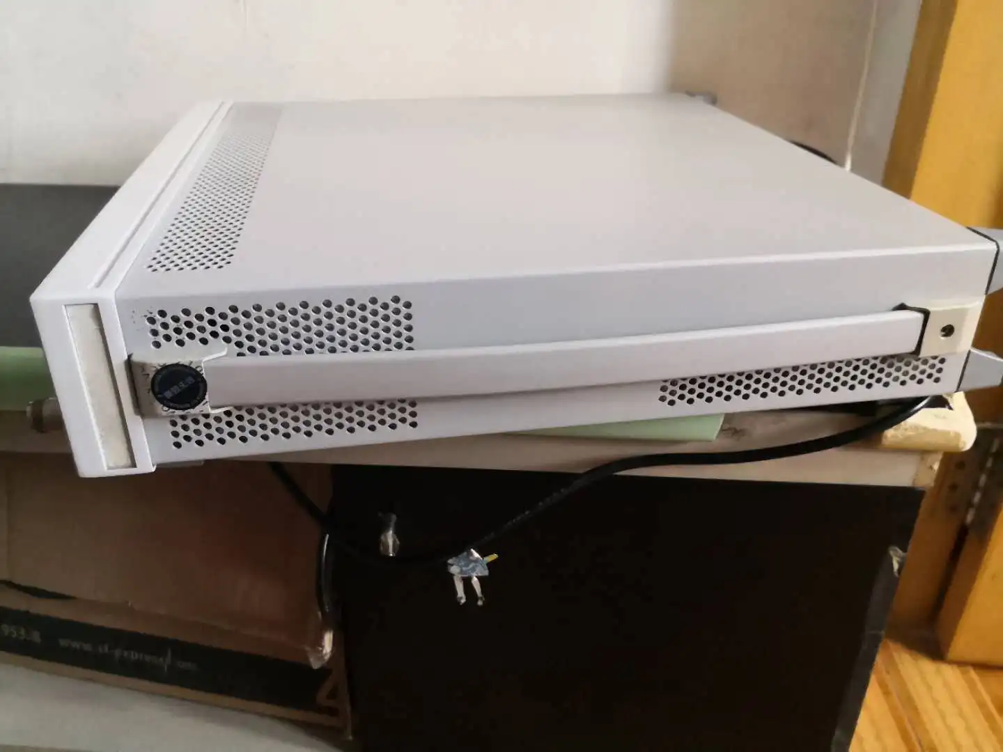 CATV MATV Troubleshooting SM-5005 Spectrum Analyzer With CE RoHS Certified 500MHz Testing Range